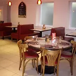 Hotel Logis-hotel & Restaurant Le Carnot