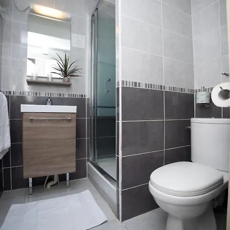 Hotel Logis-Hotel & Restaurant Le Carnot
