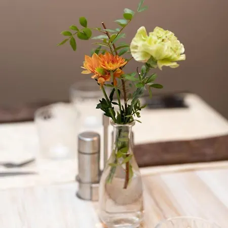 Logis-Hotel & Restaurant Le Carnot Bolbec