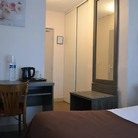 Logis-Hotel & Restaurant Le Carnot 2*