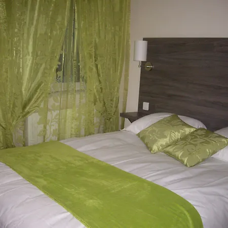 Logis-hotel & Restaurant Le Carnot בולבק