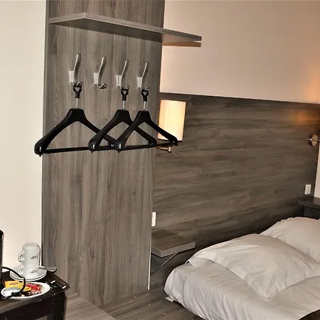 Hotel Logis-hotel & Restaurant Le Carnot