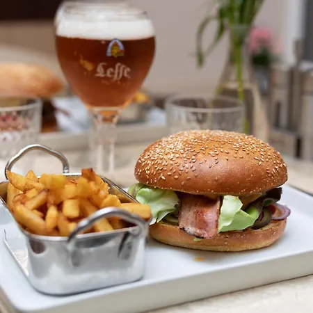 Logis-hotel & Restaurant Le Carnot Hotel 2*