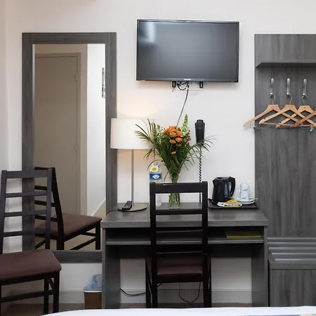 Logis-hotel & Restaurant Le Carnot 2*