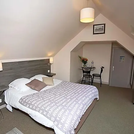 Logis-hotel & Restaurant Le Carnot Отель 2*