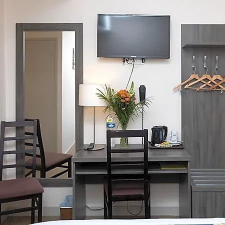 Logis-hotel & Restaurant Le Carnot Больбек