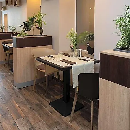 Logis-hotel & Restaurant Le Carnot Отель 2*