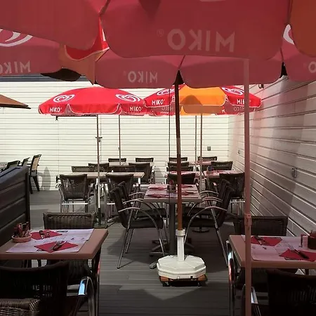 Hotel Logis-Hotel & Restaurant Le Carnot