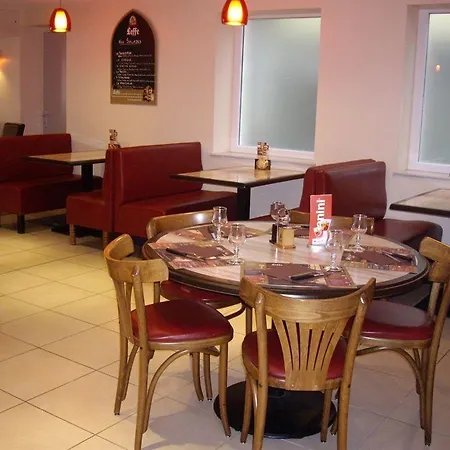 Hotel Logis-hotel & Restaurant Le Carnot