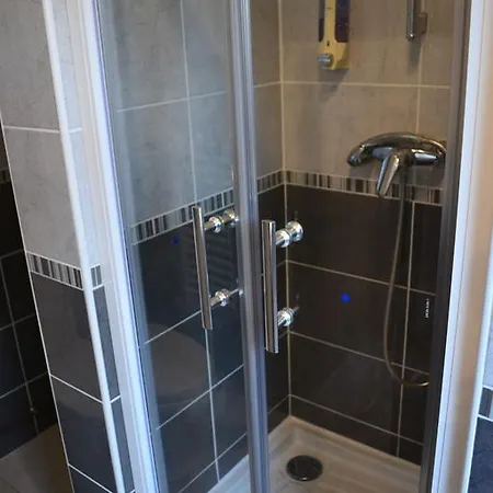 Logis-Hotel & Restaurant Le Carnot 2*