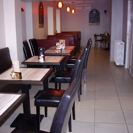 Logis-hotel & Restaurant Le Carnot ホテル ボルベック