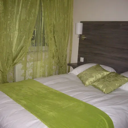 Logis-Hotel & Restaurant Le Carnot 2*