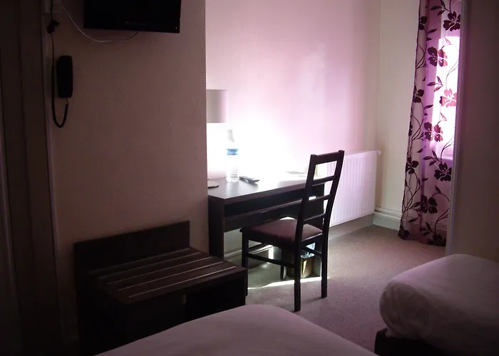 Logis-hotel & Restaurant Le Carnot 2*